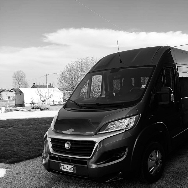 autobus viaggia con noi
