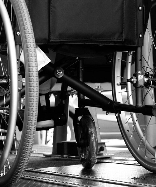 Trasporto persone con disabilità fisiche